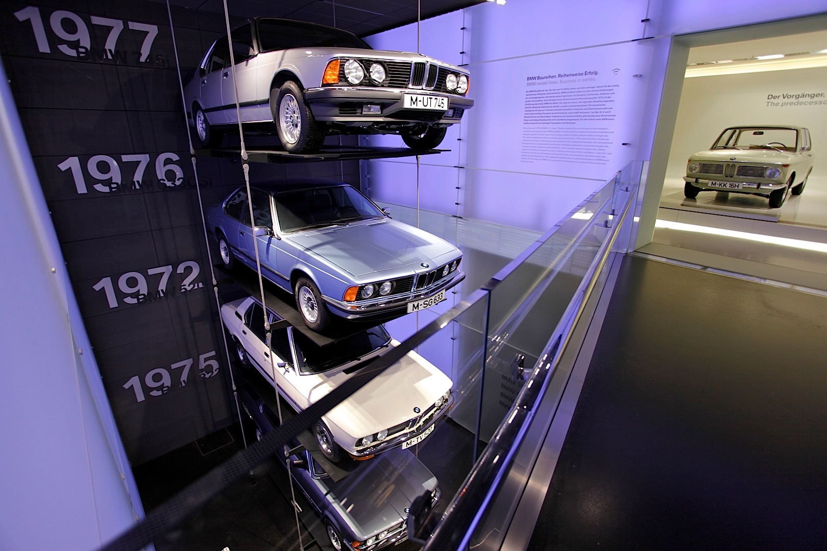 Name:  bmw-s-tower-and-museum-in-munich-celebrate-40-years-of-existence-1080p-21.jpg
Views: 4137
Size:  398.7 KB