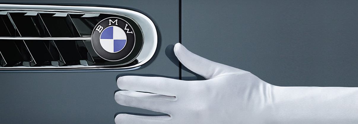 Name:  bmw museum  NIGHT OF THE WHITE GLOVES..jpg
Views: 3666
Size:  106.8 KB