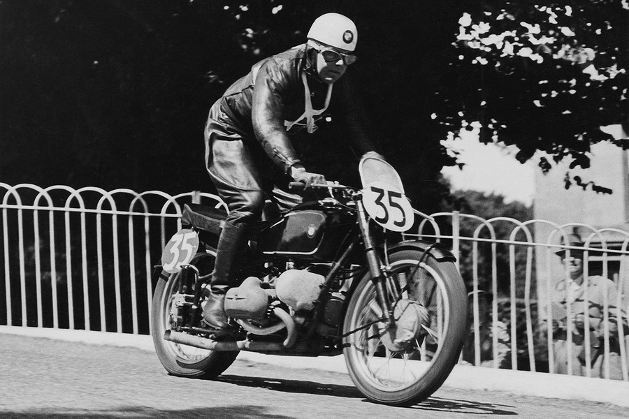 Name:  P0051608.jpg
Views: 3636
Size:  164.7 KB