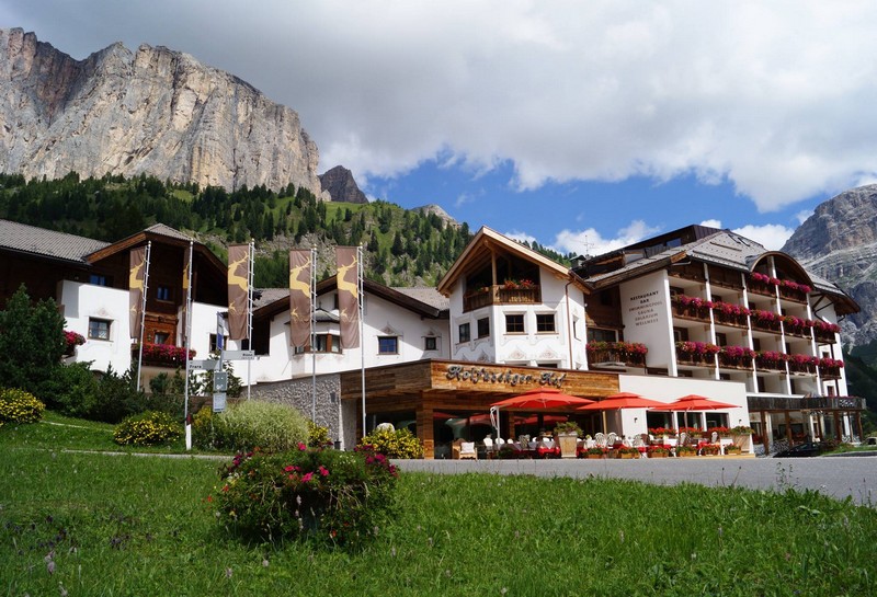 Name:  Sella  Hotel Kolfuschgerhof     10499343_704382849598048_534667051736844303_o.jpg
Views: 26172
Size:  155.6 KB