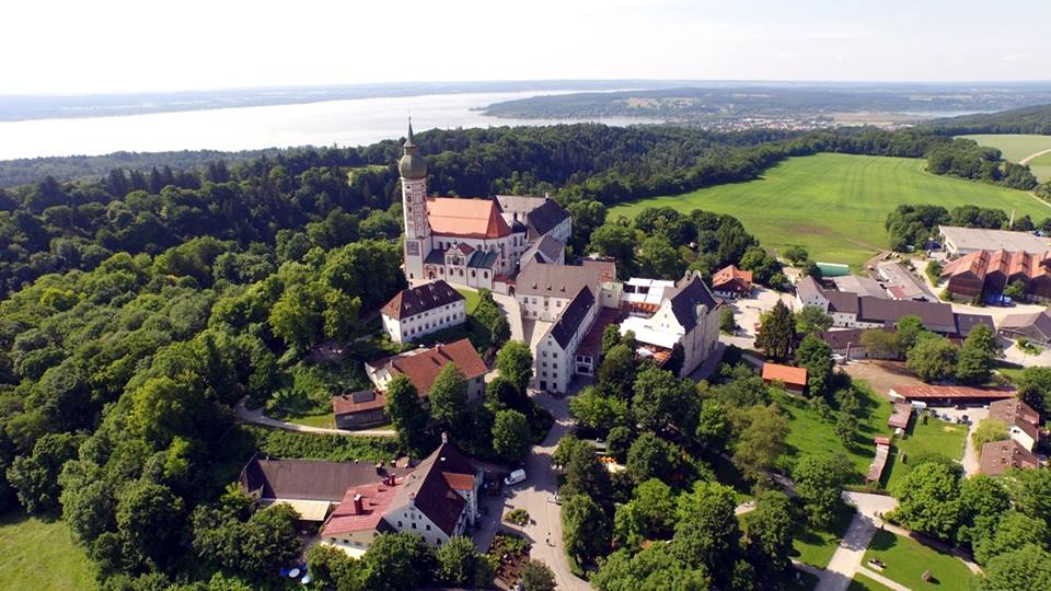 Name:  Kloster Andrechs11406952_10153334956172383_5282984285131791715_n.jpg
Views: 18688
Size:  101.7 KB