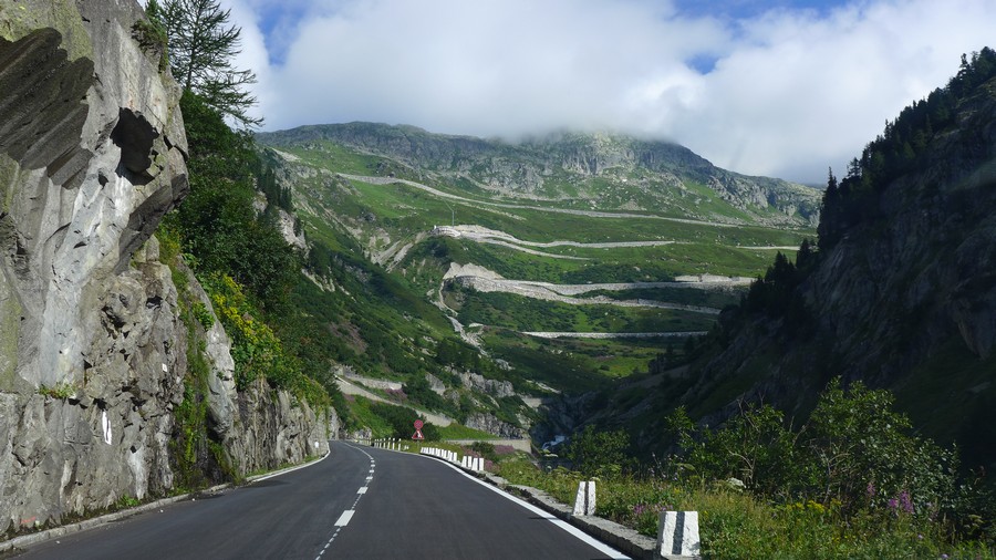 Name:  Furka Pass  P1080474.jpg
Views: 13081
Size:  181.5 KB